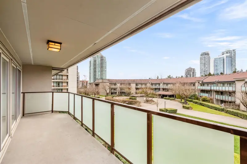 324 4373 HALIFAX STREET - photo 3 of 22