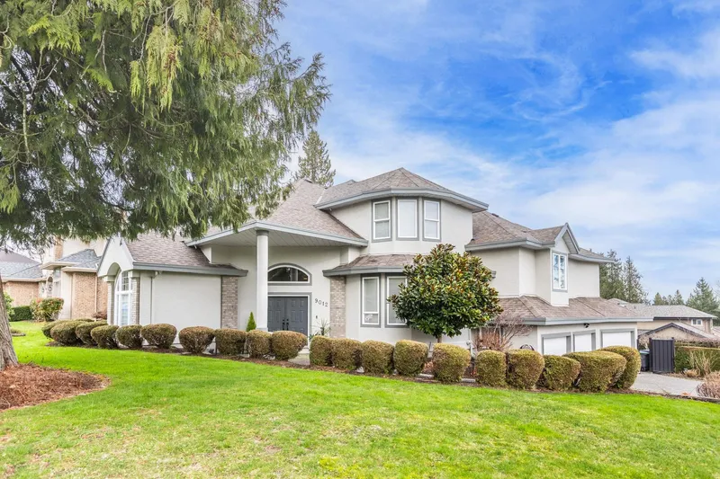 9012 162A STREET - photo 2 of 25