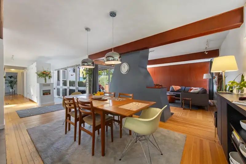 931 BELVISTA CRESCENT - photo 3 of 26