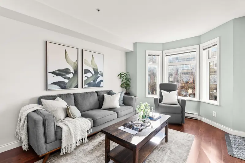 236 5660 201A STREET - photo 3 of 25