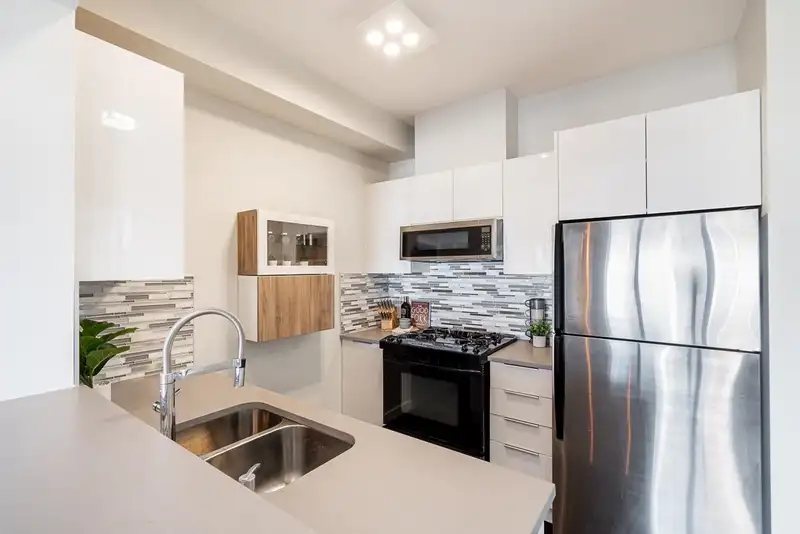 304 2175 SALAL DRIVE - photo 4 of 29
