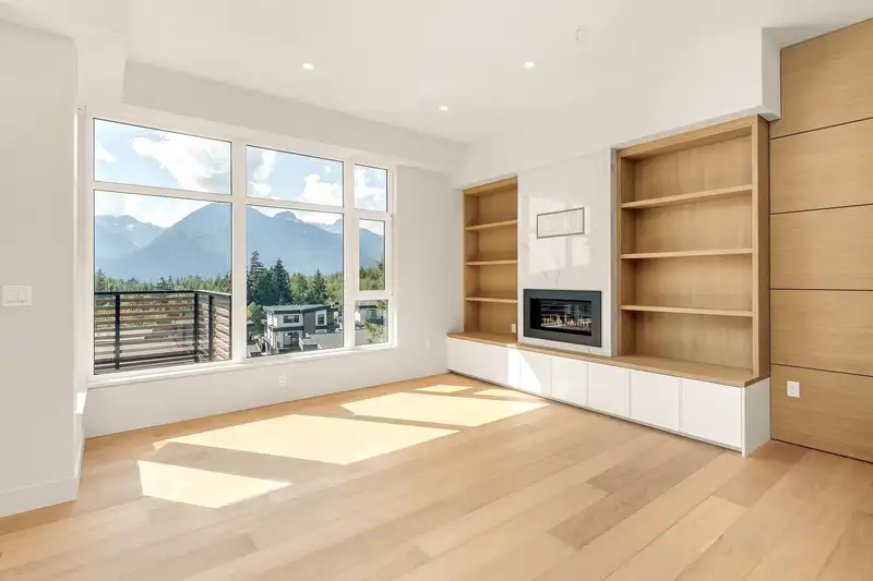 15 3407 MAMQUAM ROAD - photo 3 of 34