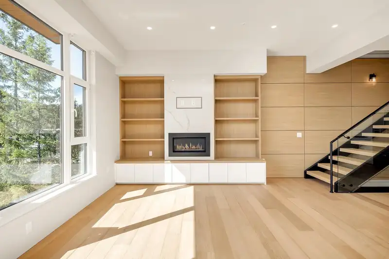 15 3407 MAMQUAM ROAD - photo 4 of 34