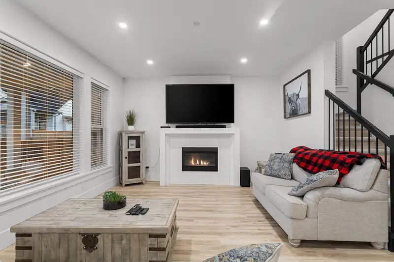 39 46211 PROMONTORY ROAD - photo 3 of 39