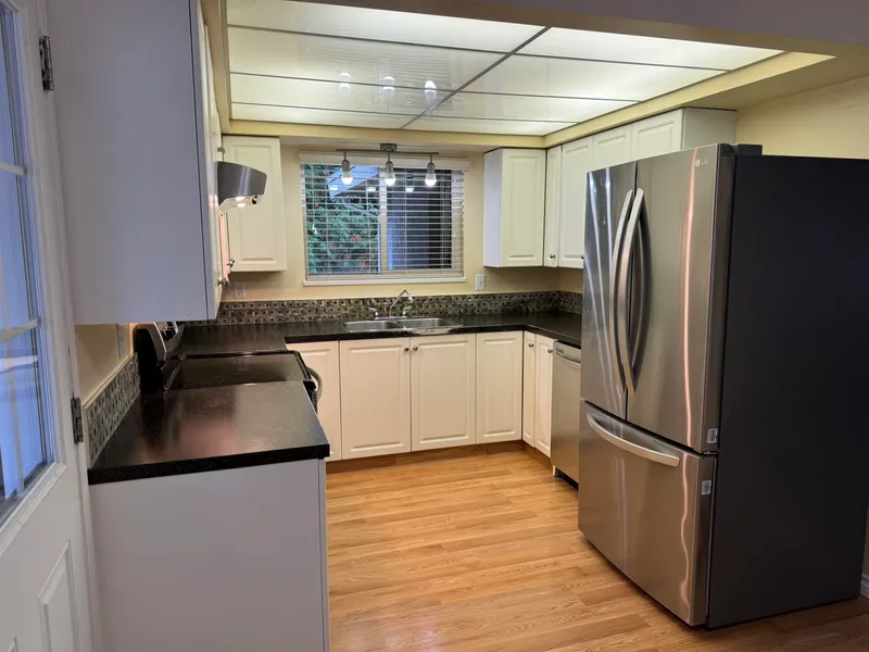 10834 84 AVENUE - photo 1 of 25