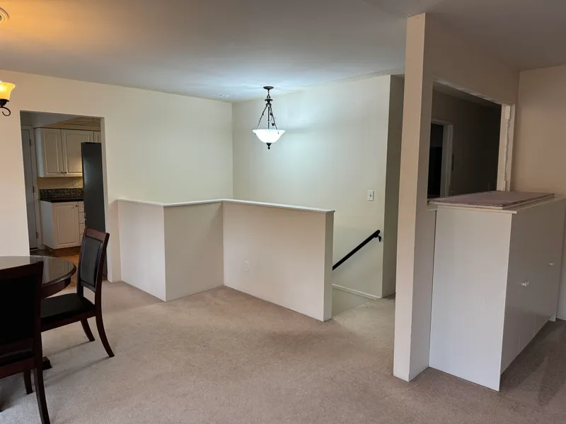 10834 84 AVENUE - photo 4 of 25