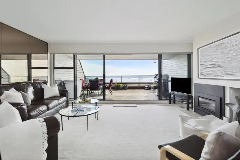 47 2250 FOLKESTONE WAY - photo 4 of 40