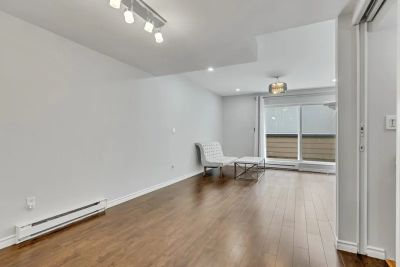 5 1535 ST. GEORGES AVENUE - photo 4 of 19