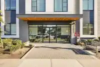 122 15825 85 AVENUE - thumbnail 1