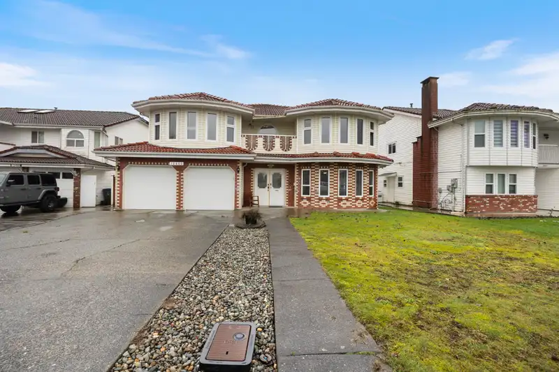 12460 90A AVENUE - photo 1 of 40