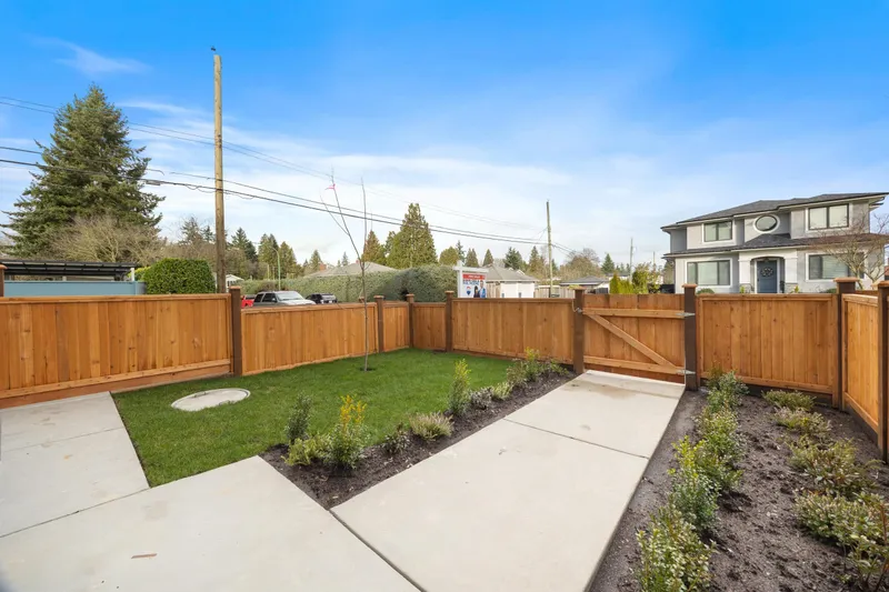 1 6639 ACACIA AVENUE - photo 4 of 25