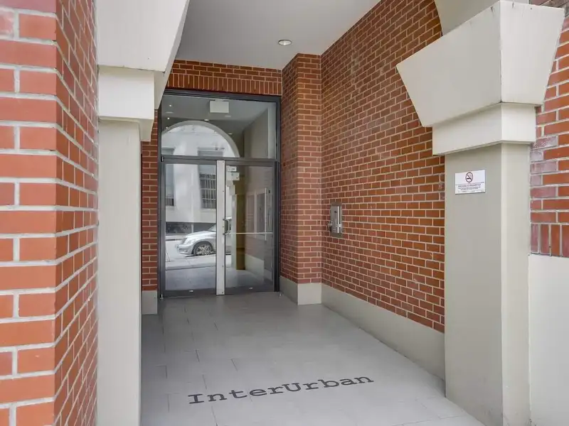 1508 14 BEGBIE STREET - photo 2 of 20