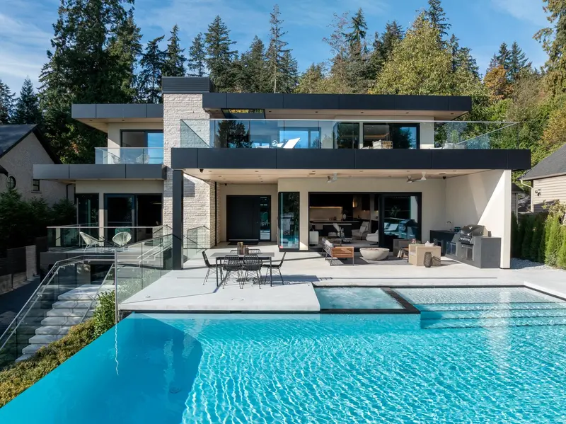 449 HILLCREST STREET - photo 1 of 25