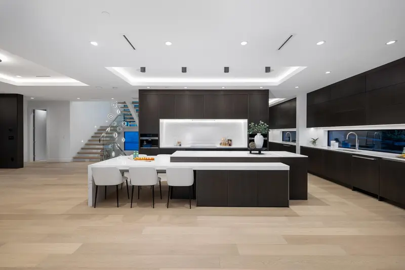 449 HILLCREST STREET - photo 4 of 25