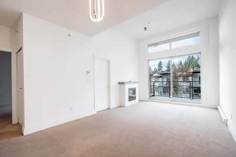 404 7478 BYRNEPARK WALK - photo 2 of 25