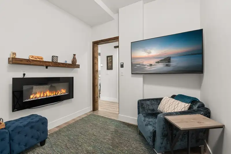 39 750 HOT SPRINGS ROAD - photo 2 of 33