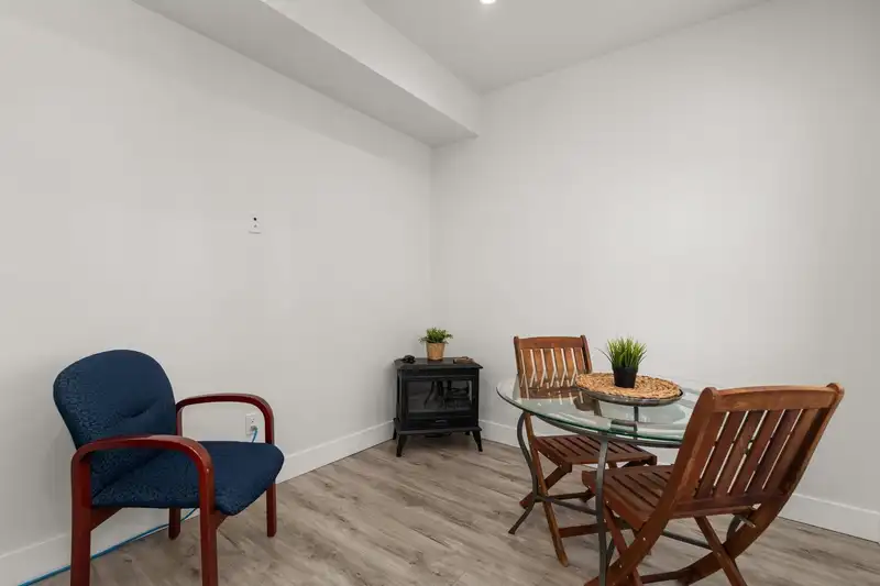 39 750 HOT SPRINGS ROAD - photo 4 of 33