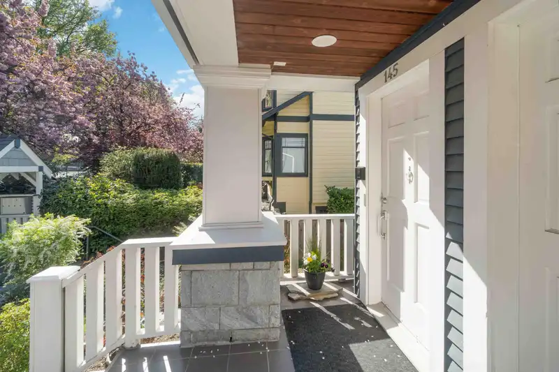 145 W 15TH AVENUE - photo 2 of 40