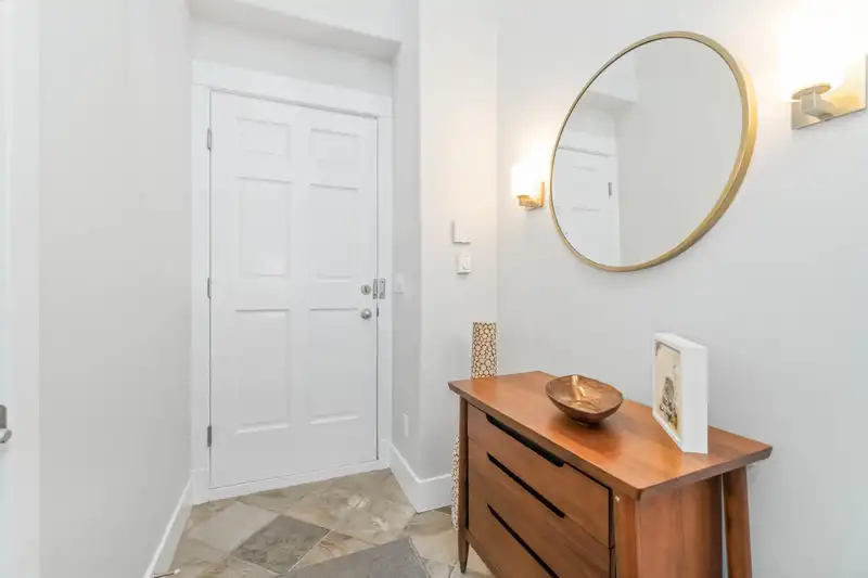 145 W 15TH AVENUE - photo 3 of 40