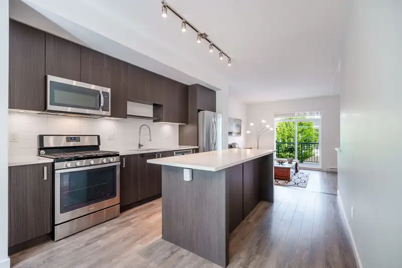 30 15268 28 AVENUE - photo 1 of 20