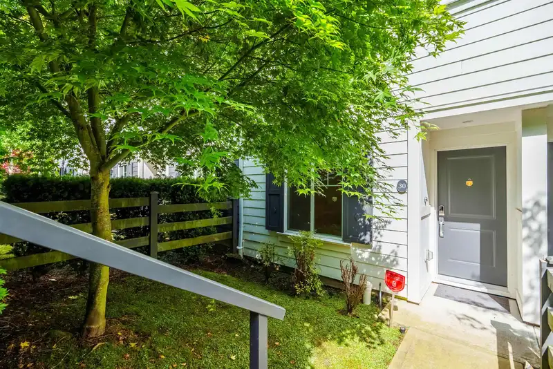 30 15268 28 AVENUE - photo 3 of 20