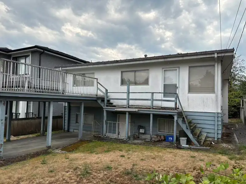 2635 BOBOLINK AVENUE - photo 3 of 7