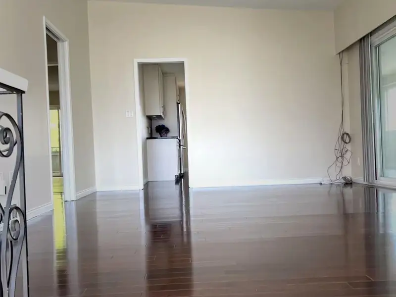 4383 PINEWOOD CRESCENT - photo 1 of 15