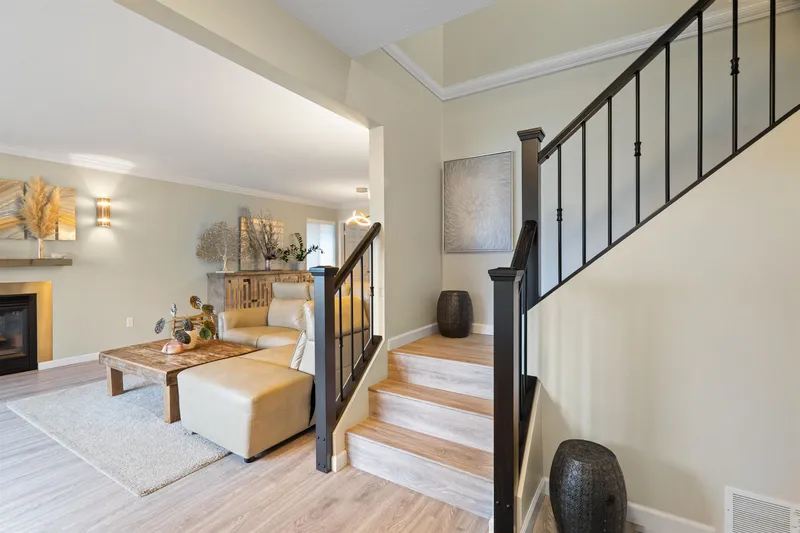 32345 CLINTON AVENUE - photo 4 of 25