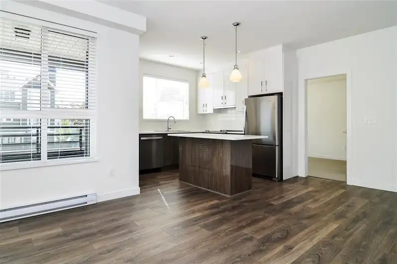 216 20829 77A AVENUE - photo 2 of 17