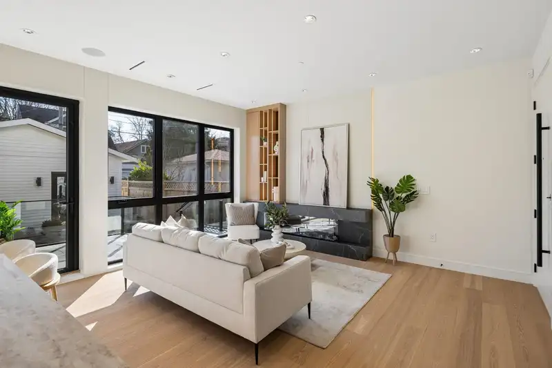 2 3036 W 13TH AVENUE - photo 4 of 40
