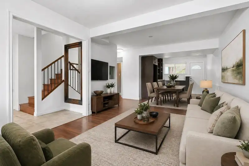 2842 WOODLAND COURT - photo 2 of 40