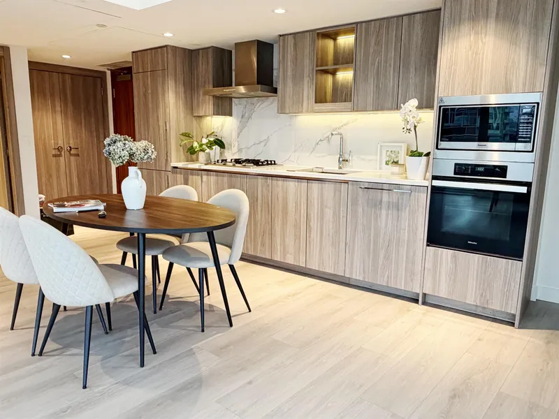 1385 8608 HAZELBRIDGE WAY - photo 4 of 22