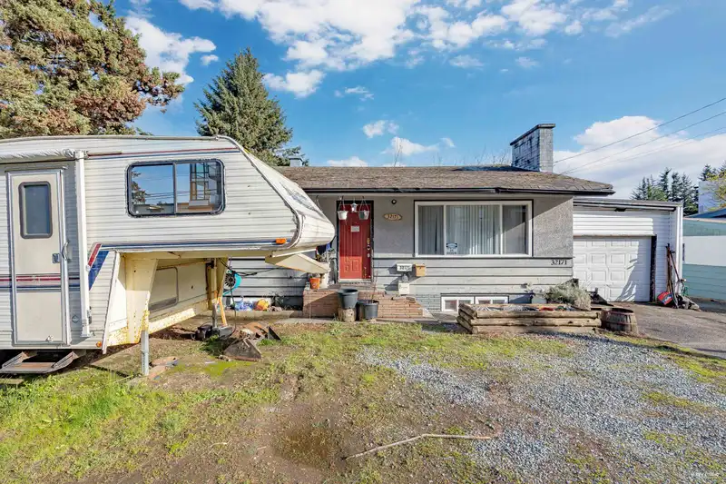 32171 GEORGE FERGUSON WAY - photo 4 of 9