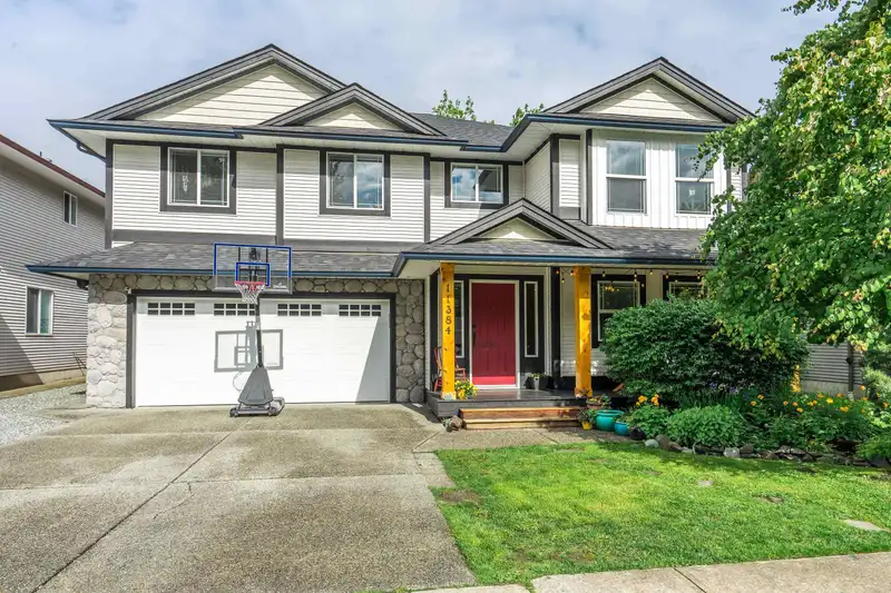 11384 236 STREET - photo 1 of 39