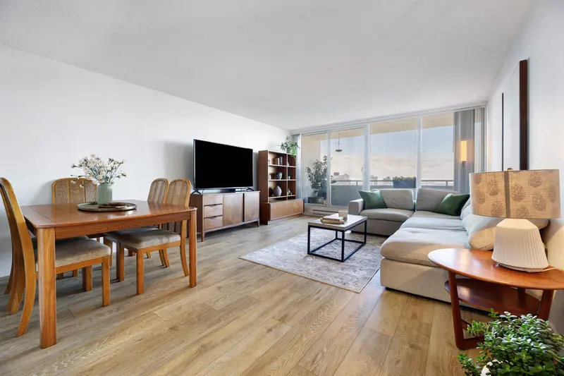 2104 5652 PATTERSON AVENUE - photo 4 of 25