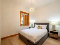 21 8400 ASHLEIGH MCIVOR DRIVE - thumbnail 16