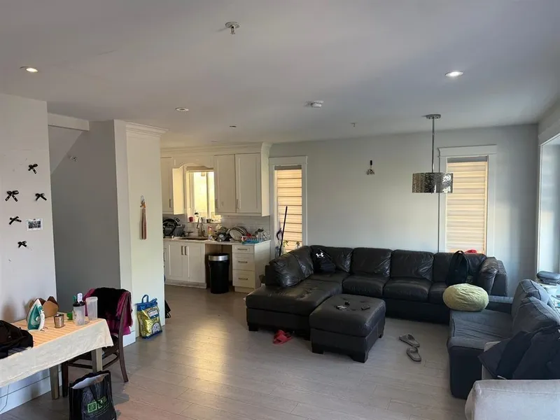 2681 E 41ST STREET - photo 4 of 17