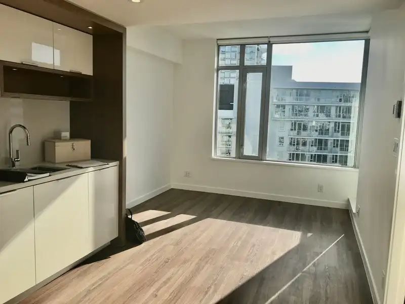 1407 1661 QUEBEC STREET - photo 2 of 27