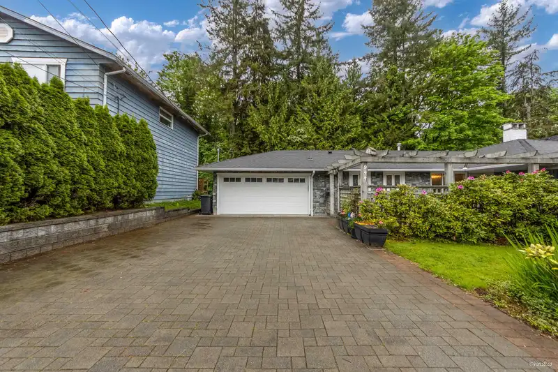 944 POIRIER STREET - photo 2 of 40