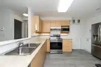 204 15298 20 AVENUE - thumbnail 12