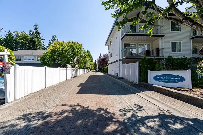 204 15298 20 AVENUE - photo 3 of 33