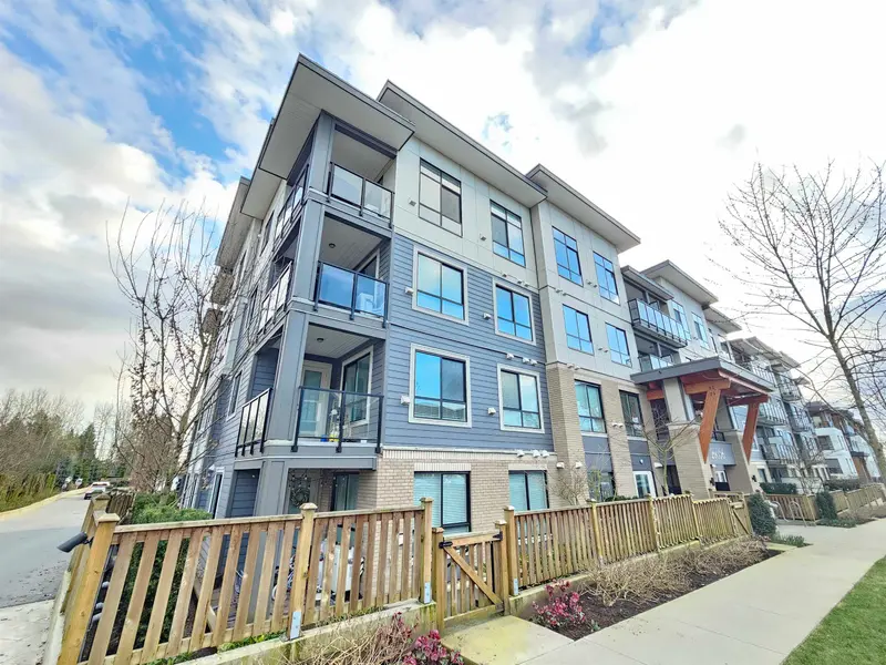 115 20356 72B AVENUE - photo 2 of 16