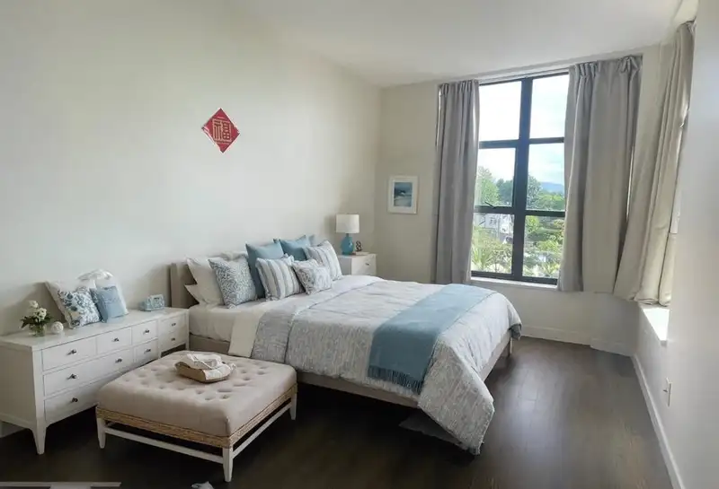 504 306 SIXTH STREET - photo 3 of 12