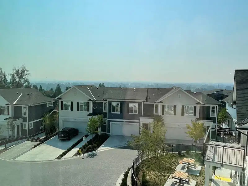 131 3565 BAYCREST AVENUE - photo 2 of 19
