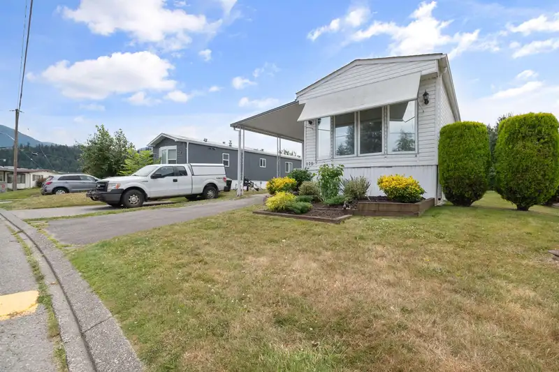 120 6338 VEDDER ROAD - photo 2 of 38