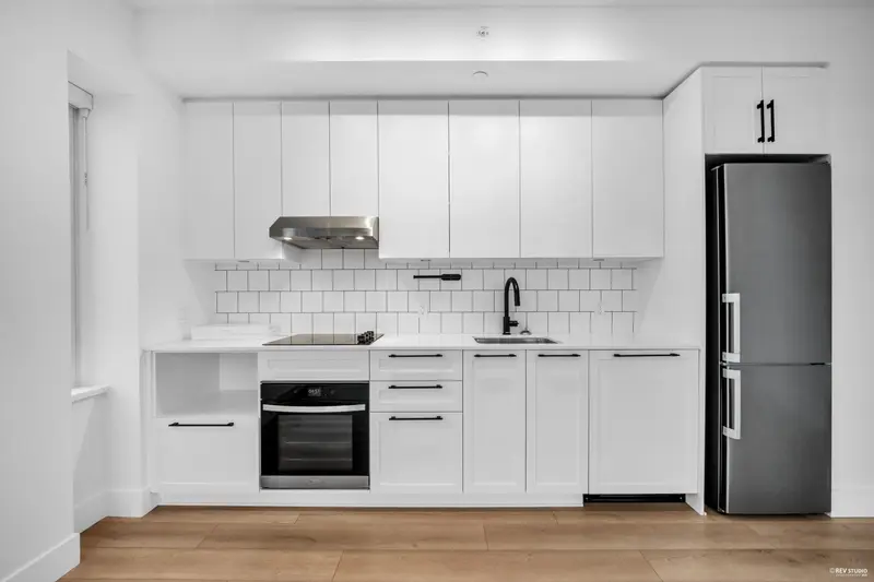 802 8750 UNIVERSITY CRESCENT - photo 1 of 25