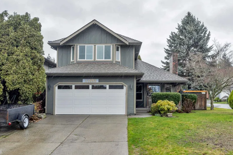 11893 WOODGROVE AVENUE - photo 1 of 25