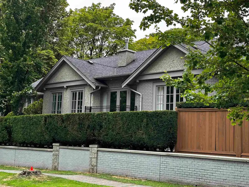 6088 TRAFALGAR STREET - photo 2 of 40