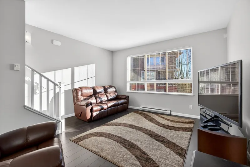 66 19505 68A AVENUE - photo 3 of 25