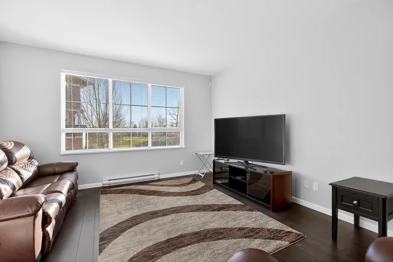 66 19505 68A AVENUE - photo 4 of 25